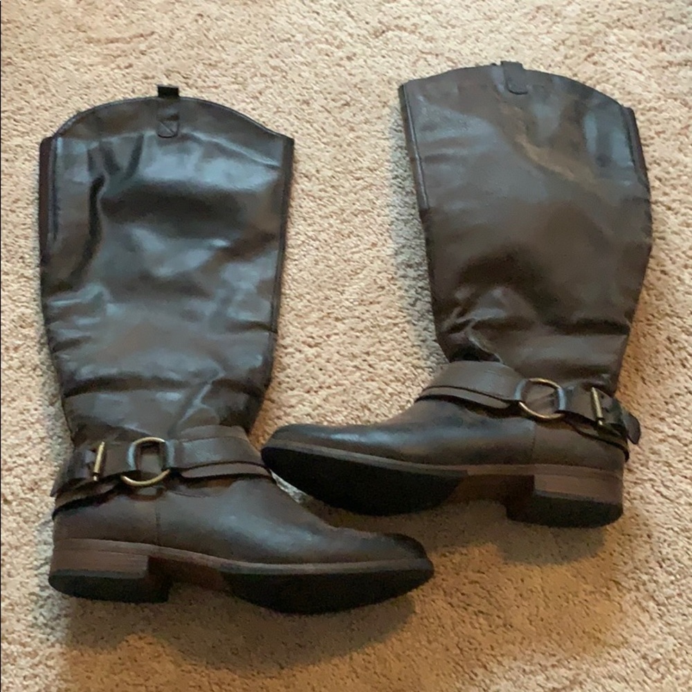 Wide calf boots